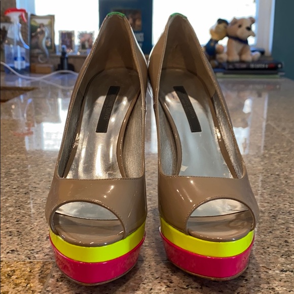 Neon color Ruthie Davis heels - Picture 2 of 12